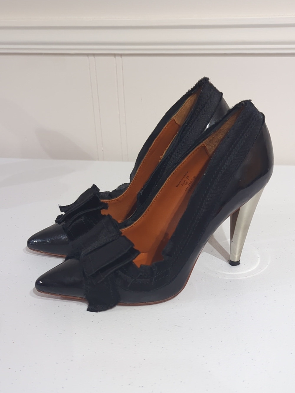 Lanvin for H&M black ribbon bow patent leather heels - size 38